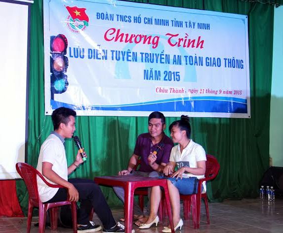 Lưu diễn tuyên truyền ATGT năm 2015 